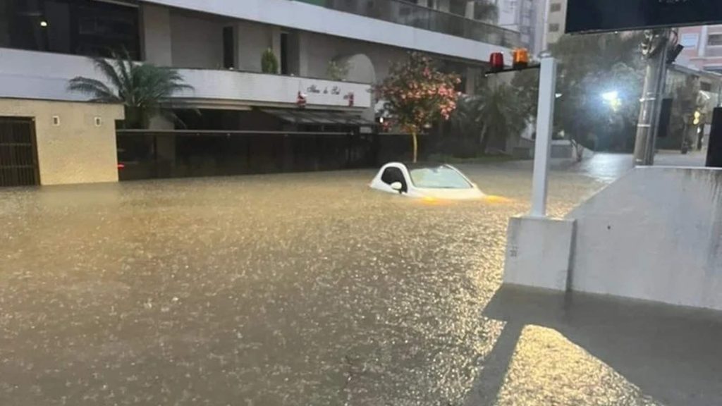 Fim de ano em alerta: chuva forte e temporais em vários estados nesta terça