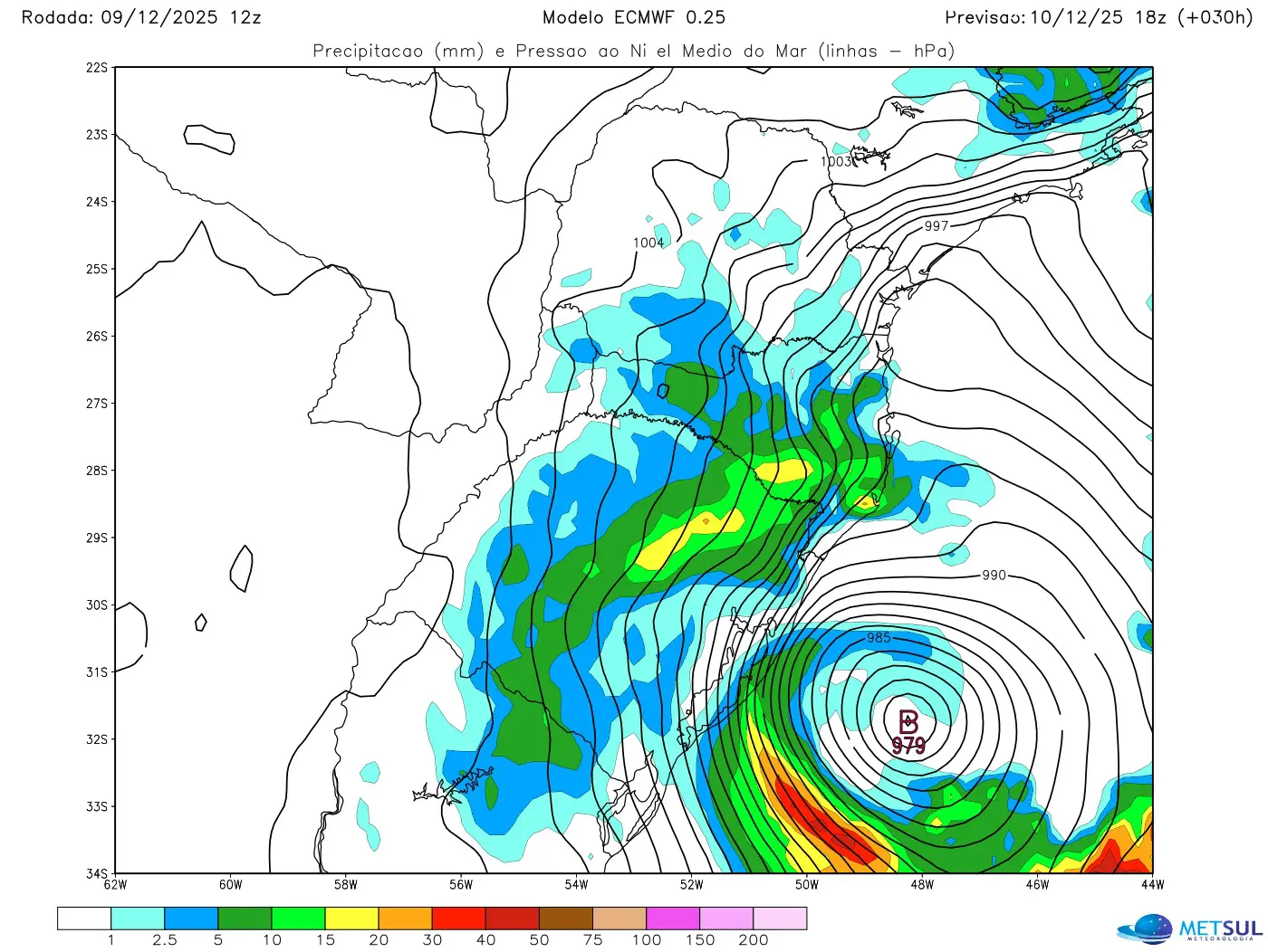 ciclone0912f.jpg Ciclone Risco de falta de luz em grande escala