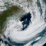 Ciclone se afasta do RS após tornado, chuva de 300 mm e vento de 105 km/h