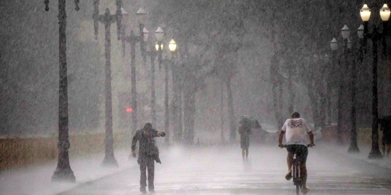 <span class="entry-title-primary">Frente fria vai levar chuva forte e temporais a São Paulo após calor de quase 40ºC</span> <h2 class="entry-subtitle">Frente fria trará instabilidade com chuva localmente forte a intensa e temporais isolados de vento e granizo em São Paulo </h2>