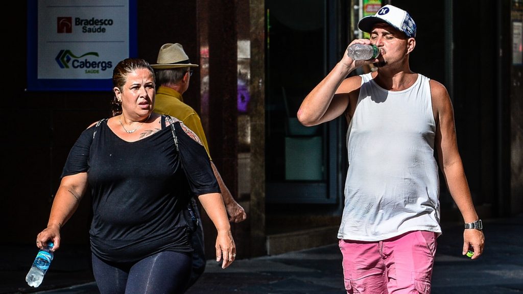 Aviso de calor excessivo para Porto Alegre e região metropolitana