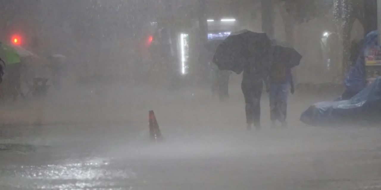 <span class="entry-title-primary">São Paulo terá fim de semana com chuva forte, temporais e falta de luz</span> <h2 class="entry-subtitle">São Paulo vai enfrentar fim de semana de intensa instabilidade com chuva forte e temporais com muita gente ainda sem luz pelo ciclone </h2>