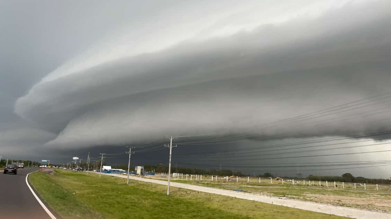 Mudança do tempo com temporal