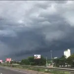 Temporais atingem a Grande Porto Alegre após calor de quase 40°C