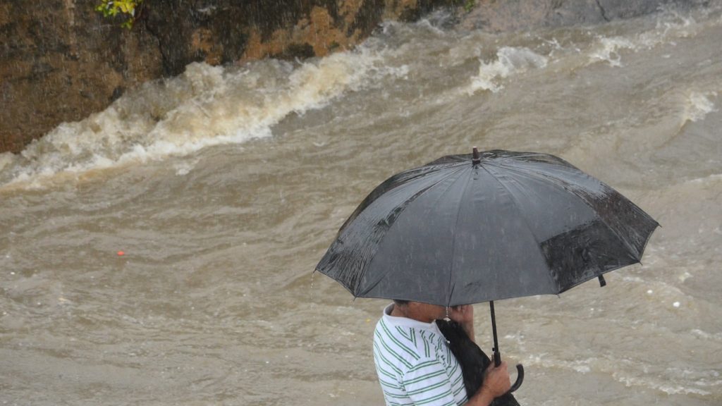 Ciclone começa a se formar na costa de São Paulo e trará muita chuva no Sudeste