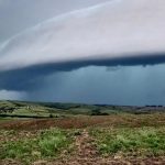 Frente fria muda o tempo nas próximas horas com risco de temporais