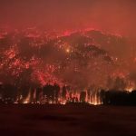 Fogo fora de controle avança na Patagônia e alcança a Ruta 40