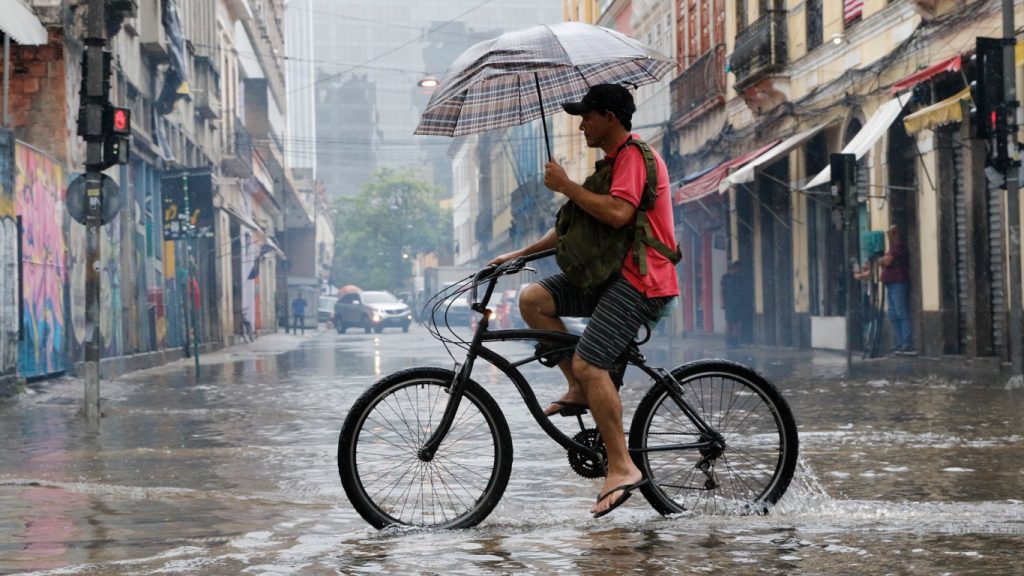 Chuva orográfica mantém alerta para São Paulo e Rio de Janeiro