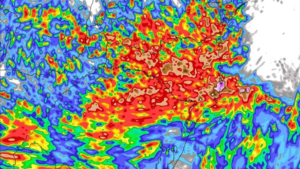 Chuva intensa pode atingir os três estados do Sul com alagamentos e enxurradas