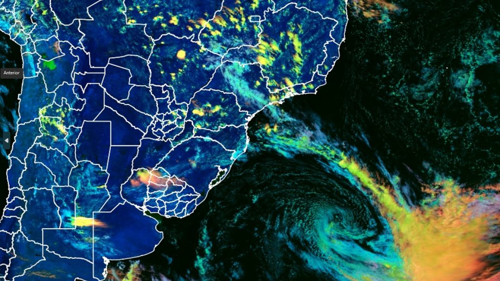 Frente fria associada a ciclone trará chuva localmente forte no Sudeste do Brasil