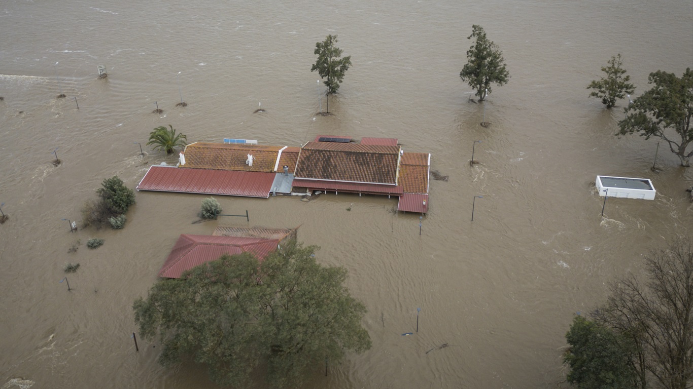 Casas submersas em Alcácer do Sal
