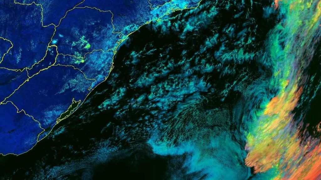 Caiobá se forma na costa do Brasil; ciclone é primeiro atípico desde 2024