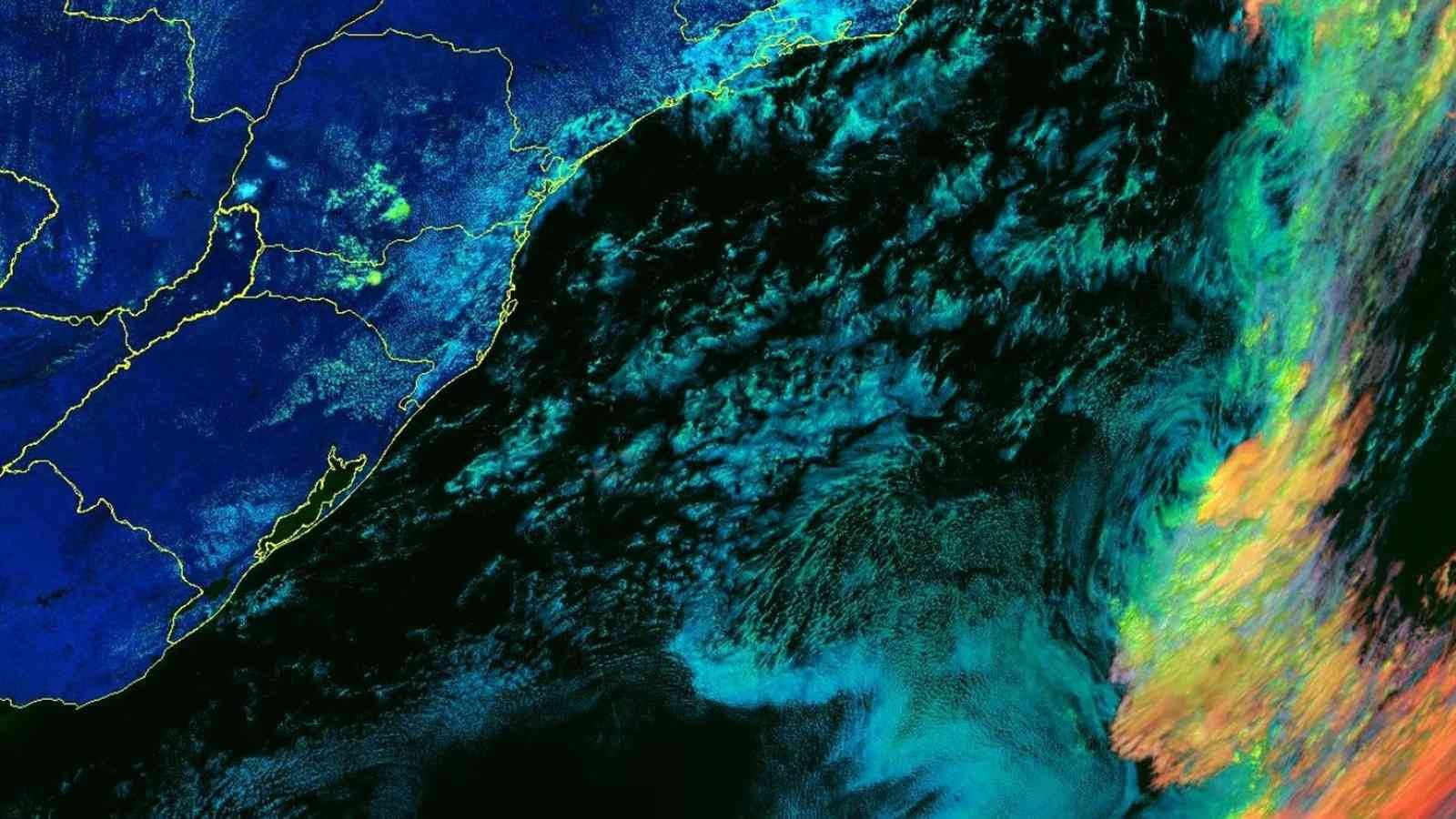 Imagem de satélite da tempestade subtropical Caiobá | METSUL