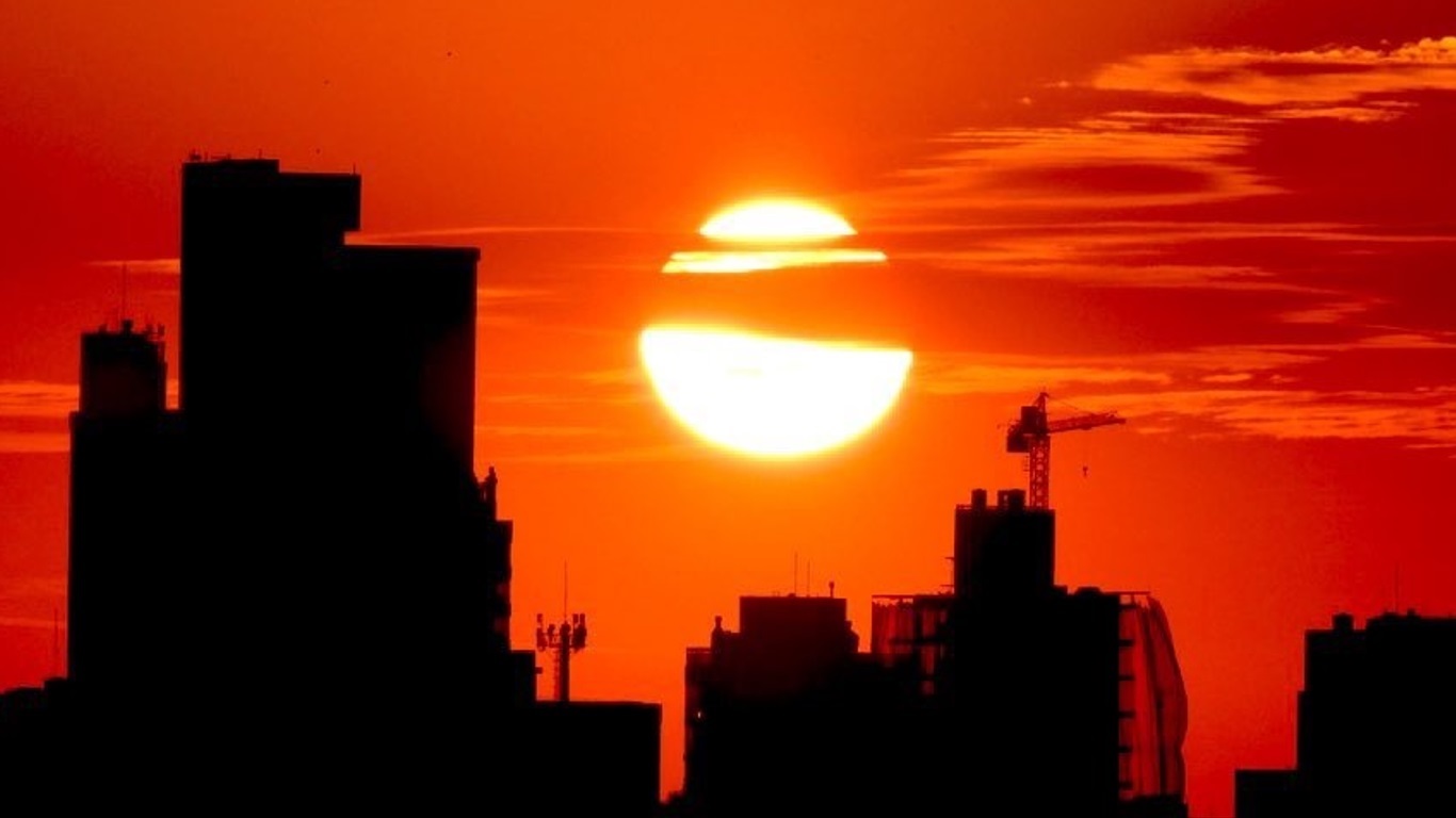 Foto de fim de tarde com calor