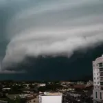 Cenário de risco segue com perigo de episódios de chuva forte a intensa