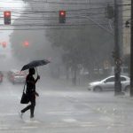 Fim de semana tem alerta de chuva volumosa e chegada de ar polar