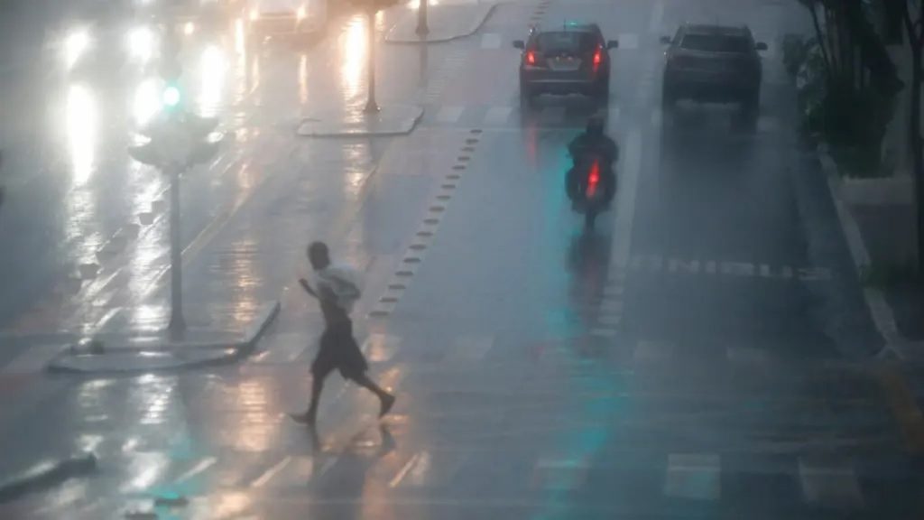 Chuva avança e alcança vários estados neste fim de semana com baixa pressão
