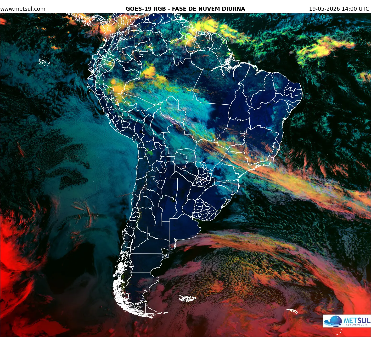 Imagem de satélite das 11h desta terça mostrava frente fria avançando sobre o Atlântico a Leste da Argentina na dianteira do reforço de ar polar