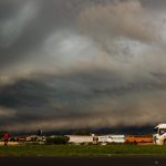 Chuva de 200 mm, granizo e vendavais em começo de maio severo
