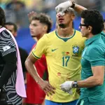 Jogador da seleção explica que sangramento foi por tempo muito seco