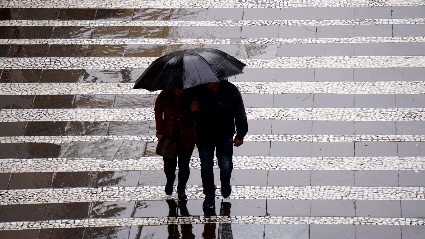 Foto mostra chuva em São Paulo