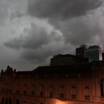 Chuva avança e pode ser forte neste domingo com risco de alagamentos