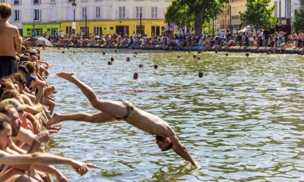 Calor extremo atinge níveis jamais vistos na França e abala a Europa Onda de calor extraordinária na Europa Ocidental abala o continente com centenas de recordes e suspensão de atividades