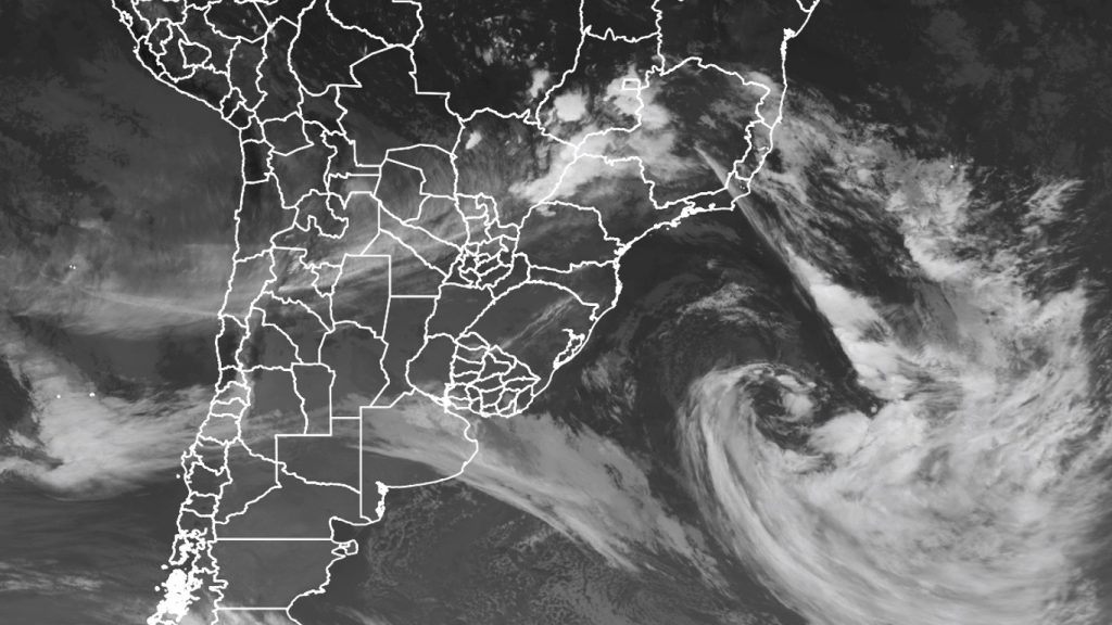 Frente fria chega neste domingo na dianteira de massa de ar polar