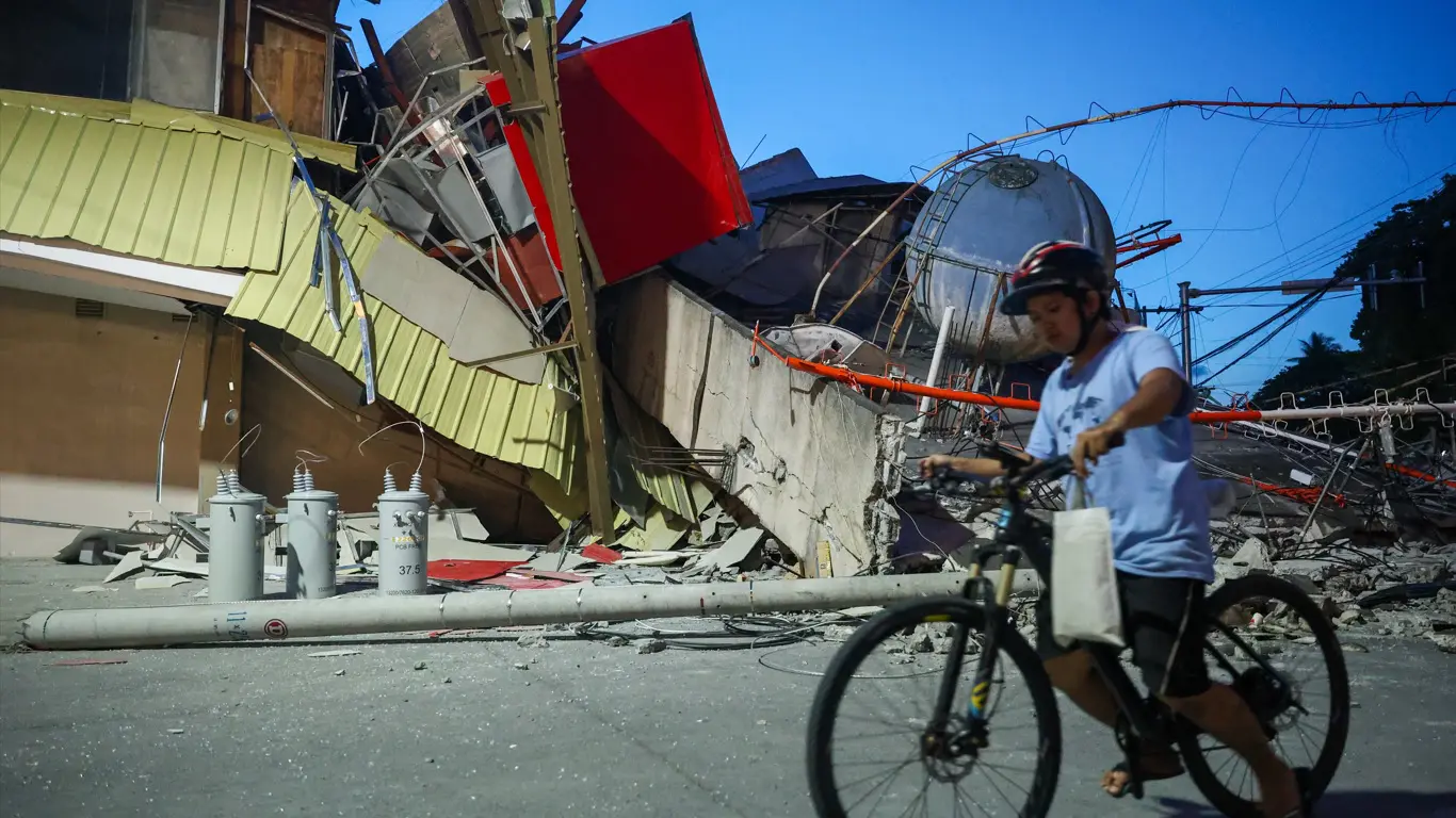 Foto mostra terremoto nas Filipinas