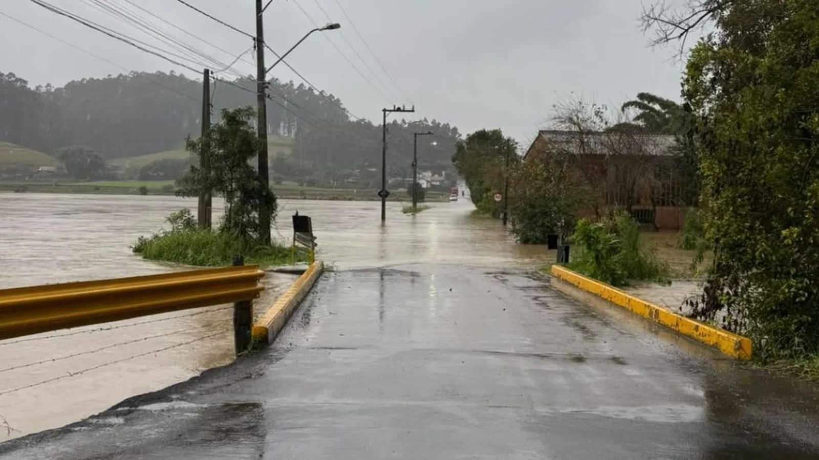 Foto mostra inundação em Santa Catarina