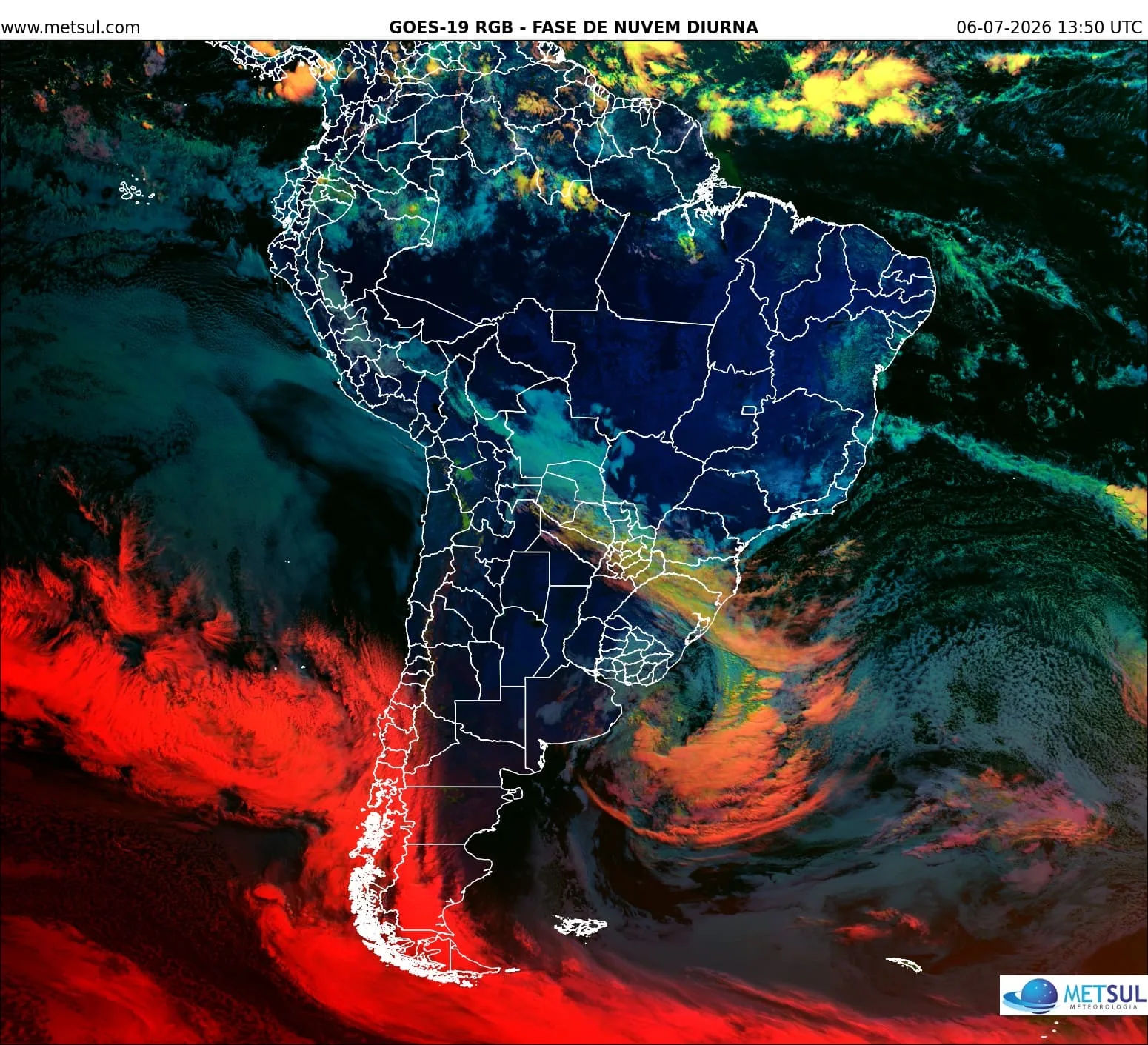Imagem de satélite mostra a frente fria no Sul do Brasil 