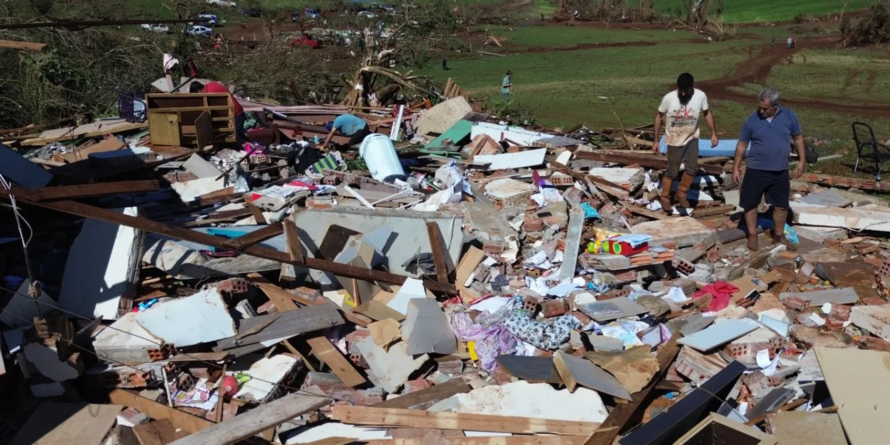 Meteorologista Luiz Nachtigall: El Niño favorecerá mais tornados Estudos indicam que o El Niño favorece ambientes propícios a tempestades severas, elevando o risco de novos tornados no Sul do Brasil