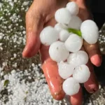 Chuva, granizo, vendavais e tornado deixaram danos em 128 cidades