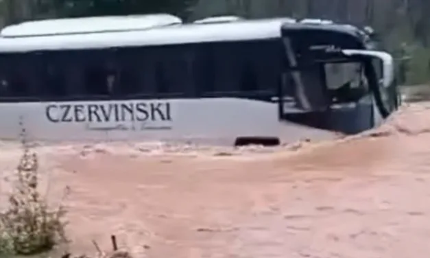 Chuva de 230 mm em horas, enxurradas, inundações e cheias de rios