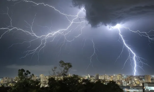 Rio Grande do Sul teve mais de 400 mil raios em três dias