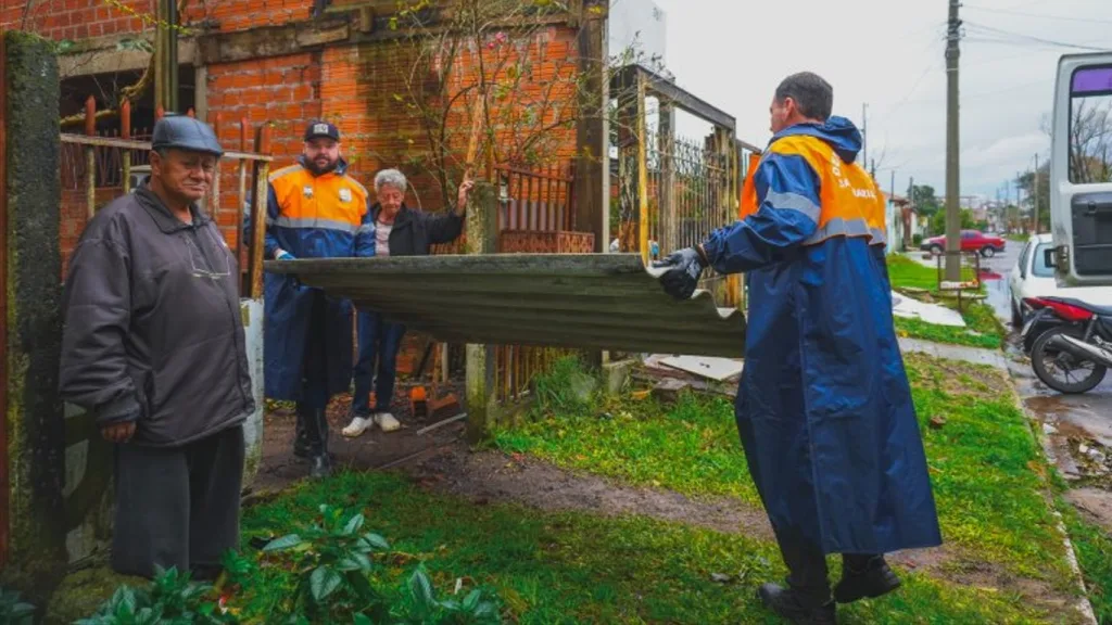Quase 50 cidades gaúchas registram danos por chuva e vento