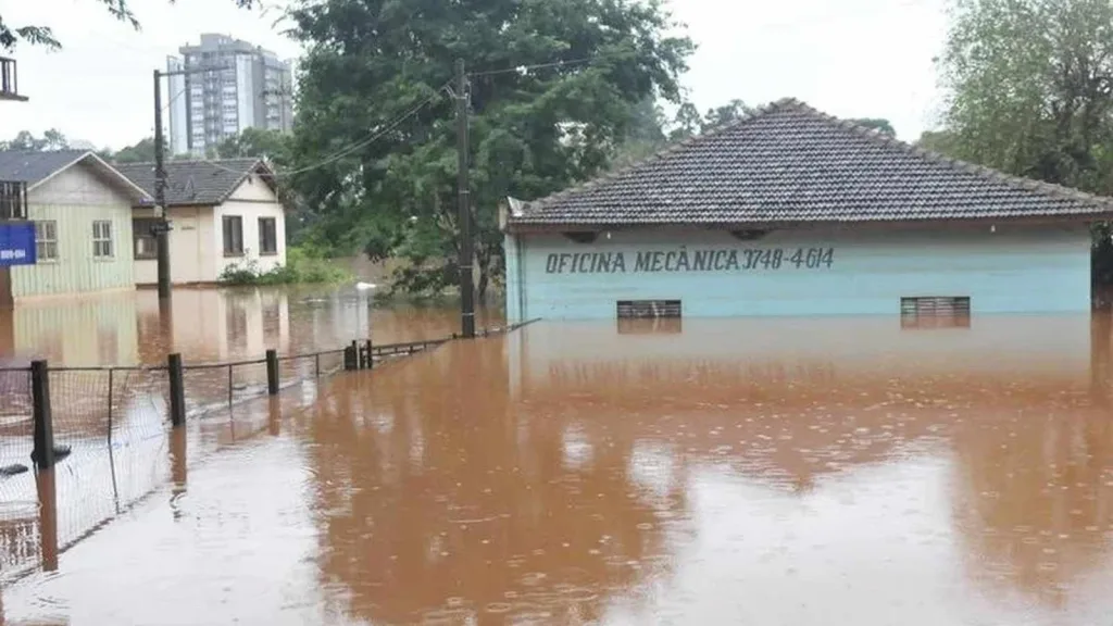 Chuva excessiva na Serra eleva risco de cheias nos vales