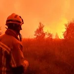 Bélgica enfrenta o maior incêndio florestal em 115 anos