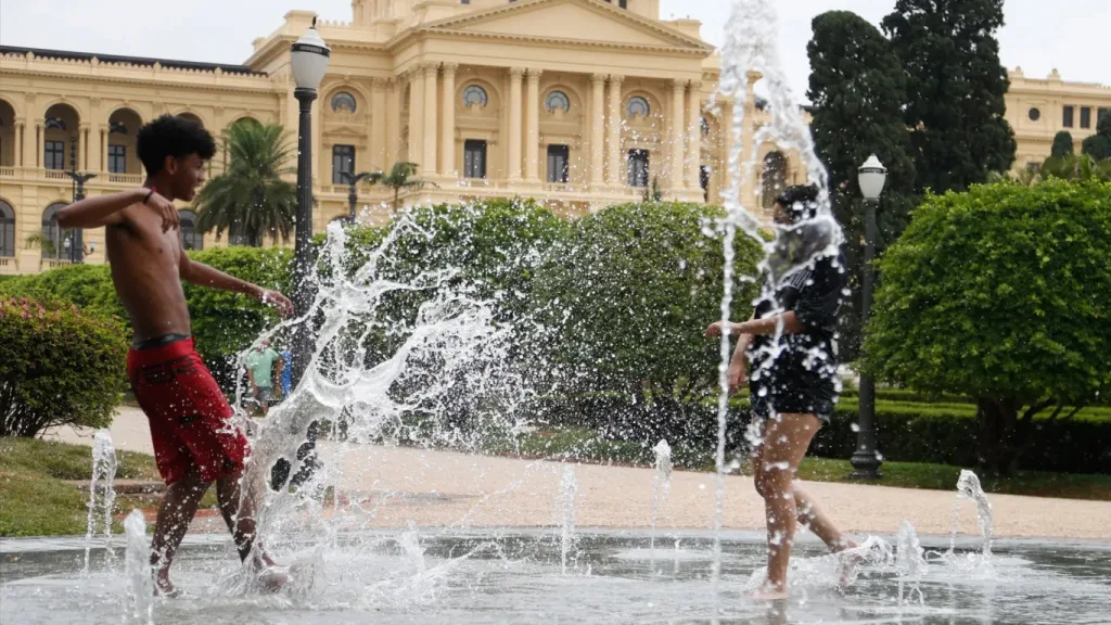 Bolha de calor ganha força no Centro do Brasil com mais de 40ºC