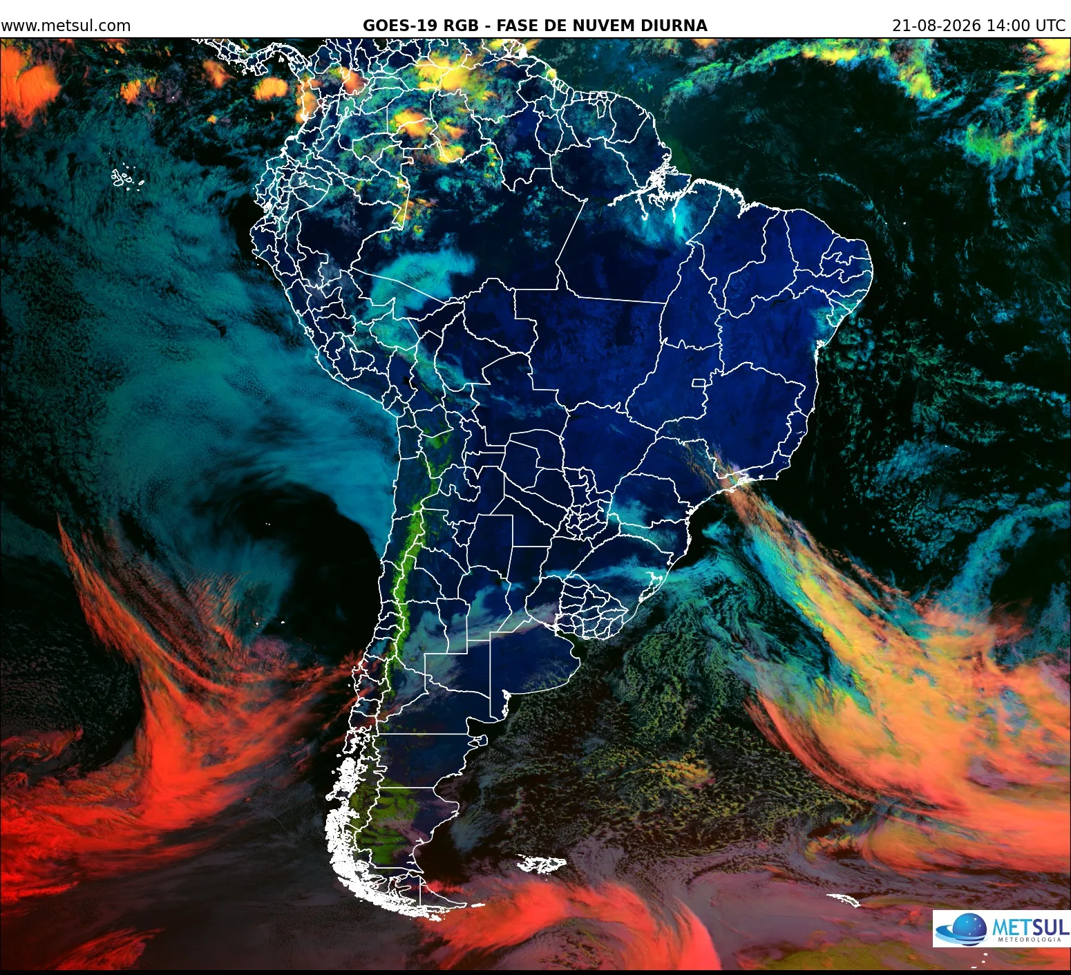 Imagem de satélite mostra ciclone no mar e a frente fria derivada