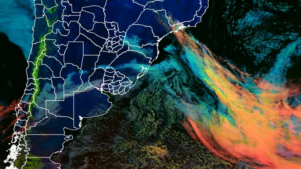 Ciclone no mar, frente fria no Sudeste e ar polar no Sul