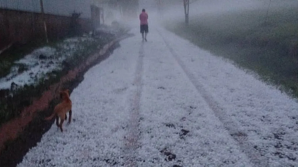 Granizo causa estragos pelo quarto dia seguido e risco continua
