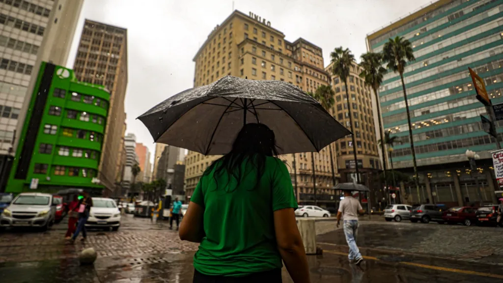 Chuva está de volta e vai avançar nesta quarta-feira