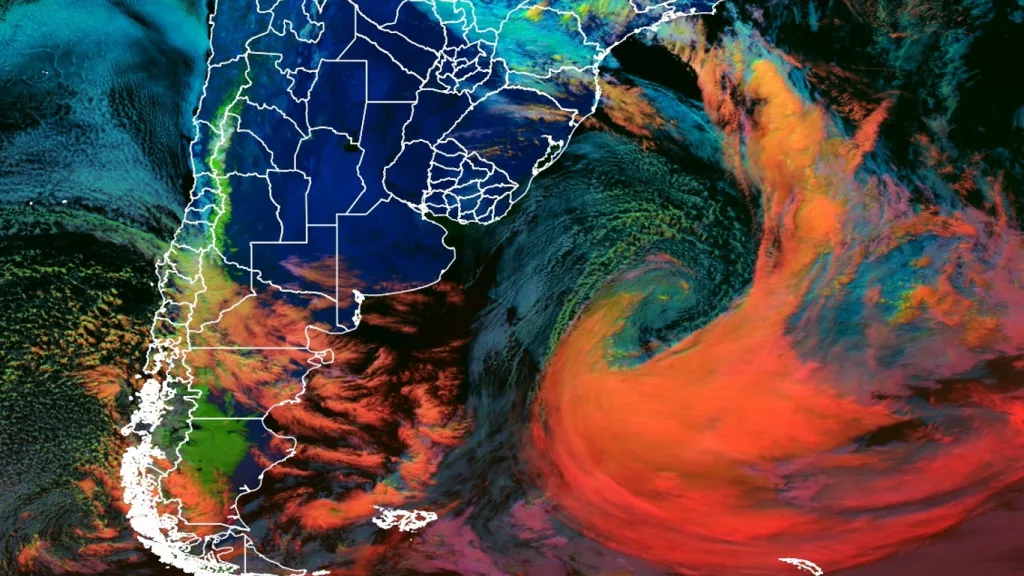 Satélite registra o ciclone bomba no Atlântico Sul; veja as imagens
