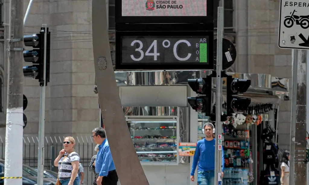 Onda de calor atinge São Paulo com sequência de tardes muito quentes