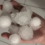 Morte e estragos em dia com 36ºC, chuvarada, 200 mil raios e granizo