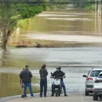 Enchente atinge o pico nos vales; Guaíba agora terá cheia em Porto Alegre