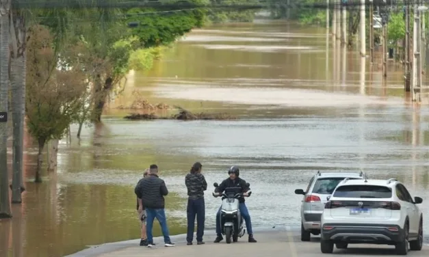Enchente atinge o pico nos vales; Guaíba agora terá cheia em Porto Alegre