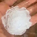 Frente quente provoca granizo destrutivo e risco de tempo severo segue