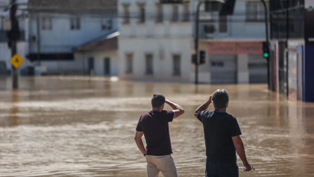 Como será o clima em outubro: mês terá muitas enchentes e tempestades
